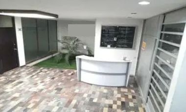 UBICADÍSIMA Oficina en VENTA $1'700,000, edificio Ave Juárez, zona Esmeralda. Puebla.