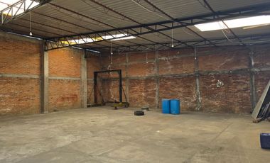 Terreno con Bodega y Oficina en renta en Toluca