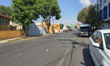 Terreno con Bodega y Oficina en renta en Toluca