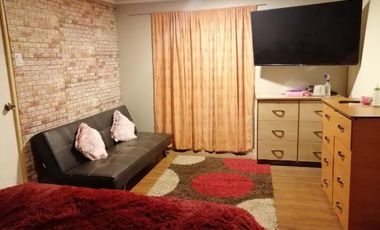 AMPLIA Y COMODA CASA EN LOS PLATEROS , PUDAHUEL 5 DORMITORIOS, 2 BAÑOS