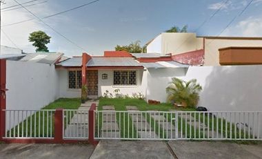 VENTA DE CASA EN 13 DE SEPTIEMBRE 6 COLONIA LOS LAURELES I, ALCALDIA TAPACHULA DE CORDOBA Y ORDOÑEZ / CHIAPAS