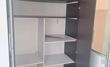 Oficina en Puerto Seco, cerca al aeropuerto Olaya Herrera, Medellín