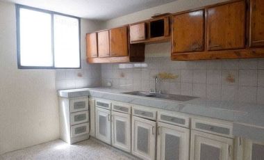 VENTA CASA RENTERA EN LOS ALMENDROS, GUAYAQUIL