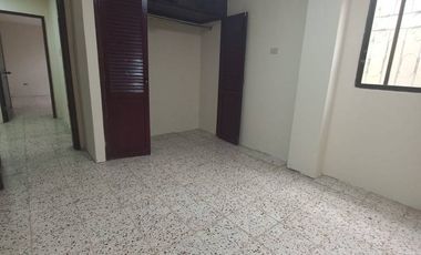 VENTA CASA RENTERA EN LOS ALMENDROS, GUAYAQUIL