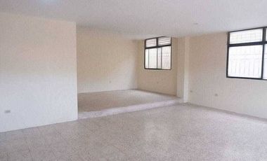 VENTA CASA RENTERA EN LOS ALMENDROS, GUAYAQUIL