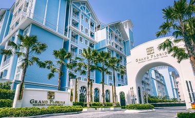 Grand Florida Beachfront Condo Resort Pattaya for sale pool acess