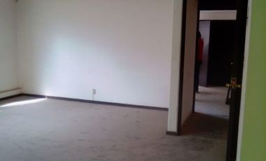 EDIFICIO COMERCIAL en VENTA frente al TEATRO MORELOS en el CENTRO de TOLUCA