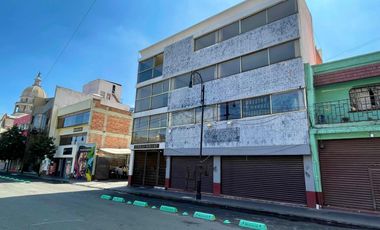 EDIFICIO COMERCIAL en VENTA frente al TEATRO MORELOS en el CENTRO de TOLUCA