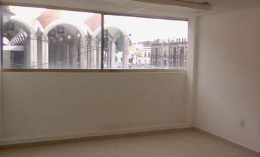 EDIFICIO COMERCIAL en VENTA frente al TEATRO MORELOS en el CENTRO de TOLUCA