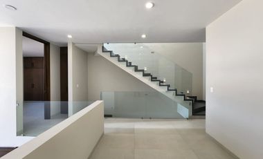 VENTA DE HERMOSA CASA EN TAHONA RESIDENCIAL 4 PLANTAS