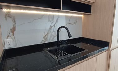 VENTA DE HERMOSA CASA EN TAHONA RESIDENCIAL 4 PLANTAS