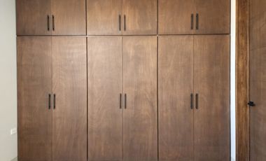 VENTA DE HERMOSA CASA EN TAHONA RESIDENCIAL 4 PLANTAS