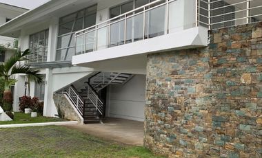 House for rent in Cebu City, Gated in Talamban4-br