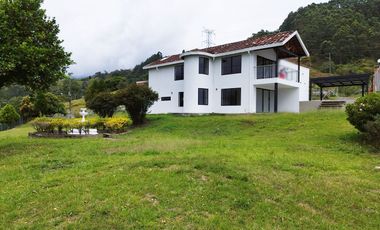 PR19379 Casa Comercial en arriendo en el sector La Mina