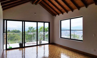 PR19379 Casa Comercial en arriendo en el sector La Mina