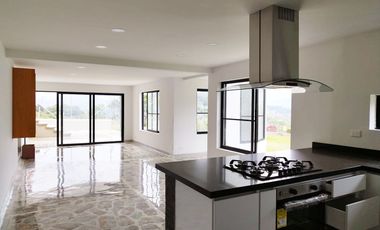 PR19379 Casa Comercial en arriendo en el sector La Mina