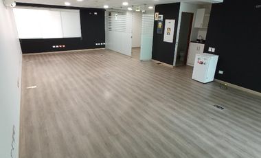 Oficina 100 m² - Av del Pinar - Chacarilla Surco - Implementada