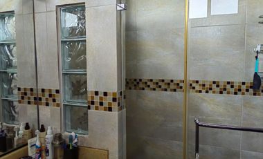 Casa de alquiler en la Urb. Santa María de Casa Grande, 4 dormitorios.