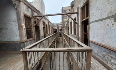 VENDO LOCAL COMO TERRENO EN EL CENTRO HISTORICO