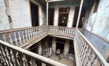 VENDO LOCAL COMO TERRENO EN EL CENTRO HISTORICO