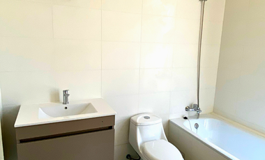 Casa de 180 m2 en parcela de 5 mil m2 a minutos de Santiago