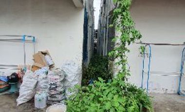 ขาย อพาร์ทเม้นท์ ใกล้ BTC  แพรกษา  ติด Big Cหมู่บ้านร่มเย็น 3 2296 ตรม. 1 ไร่ 1 งาน 74 ตร.วา สะดวกในการเดินทาง.