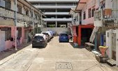 ขาย อพาร์ทเม้นท์ ใกล้ BTC  แพรกษา  ติด Big Cหมู่บ้านร่มเย็น 3 2296 ตรม. 1 ไร่ 1 งาน 74 ตร.วา สะดวกในการเดินทาง.