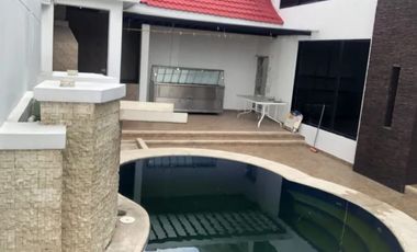 Alquilo Villa en los primeros kilómetros de vía la costa