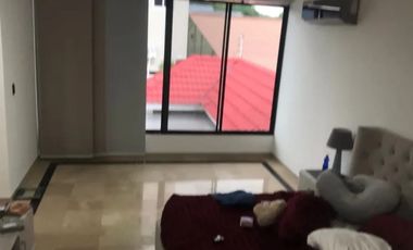 Alquilo Villa en los primeros kilómetros de vía la costa