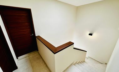 CASA NUEVA  EN VENTA EN ARBOLADA BY CUMBRES