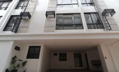 Elegant 3 Storey Townhouse For Sale in Congressional QC with 3 Bedrooms and 3 Toilet/Bath. PH2563