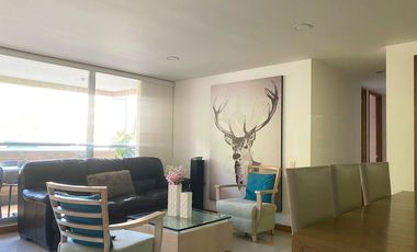 PR18900 Apartamento en arriendo en el sector Loma del Escobero