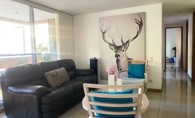 PR18900 Apartamento en arriendo en el sector Loma del Escobero