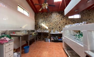 Hacienda Comercial   en  el corazón del  Valle de Guadalupe