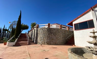 Hacienda Comercial   en  el corazón del  Valle de Guadalupe