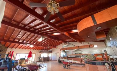 Hacienda Comercial   en  el corazón del  Valle de Guadalupe