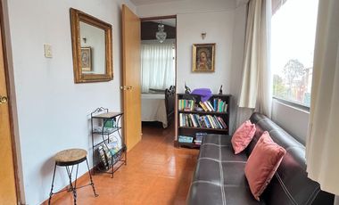 CASA ESTILO MEXICANO, CON AMPLIO JARDIN Y TERRAZA