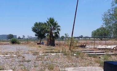 Excelente patio para maniobras en Renta a un costado de la ciudad industrial.