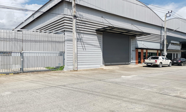 Warehouse 792 Sq.m in Bang Kaew for Rent
