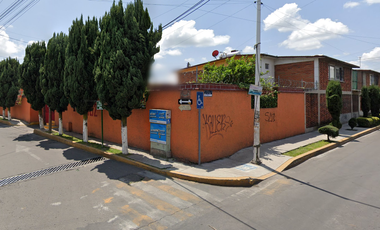 PEDRO ASCENCIO NO. 102, VILLAS SAN AGUSTIN, METEPEC, EDO. DE MÉXICO.