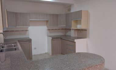 ALQUILO CASA DE 5 HABITACIONES EN CIUDAD CELESTE