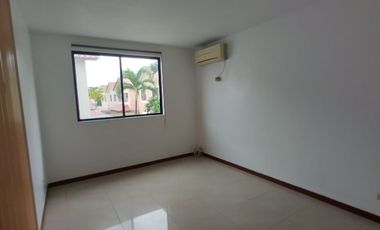 ALQUILO CASA DE 5 HABITACIONES EN CIUDAD CELESTE