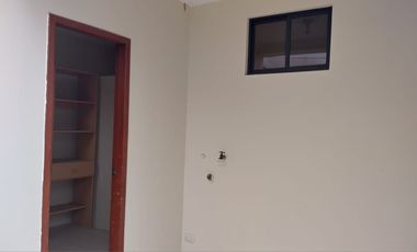 ALQUILO CASA DE 5 HABITACIONES EN CIUDAD CELESTE