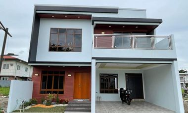 5 Bedroom House with Pool for SALE in Angeles City Near Clark