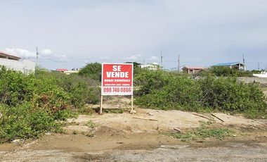 VENTA TERRENO AMPLIO EN SALINAS