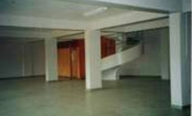 VENDO HOTEL EN UCAYALLI, IDEAL PARA CASINO, OFICINAS, CENTRO DE SALUD