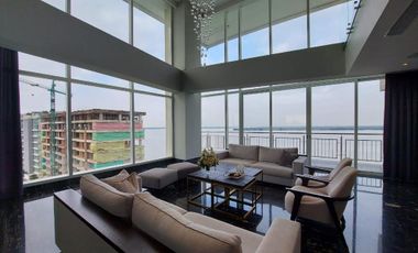Isla Mocoli-Blue Bay,  Vendo Exclusivo Penthouse de 3 pisos, 3 parqueaderos, con Vista panorámica al Rio