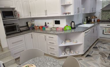 VENTA DE CASA EN TEJARES DE CRISTALES OESTE DE LA CIUDAD