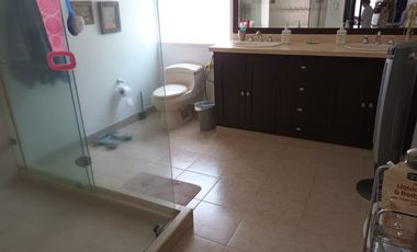 VENTA DE CASA EN TEJARES DE CRISTALES OESTE DE LA CIUDAD