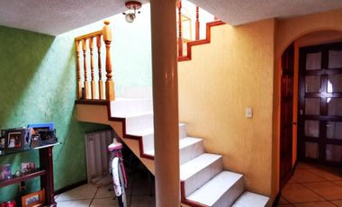 Casa de 4 Recamaras, Fracc. Lopez Portillo, Pachuca, Hidalgo.